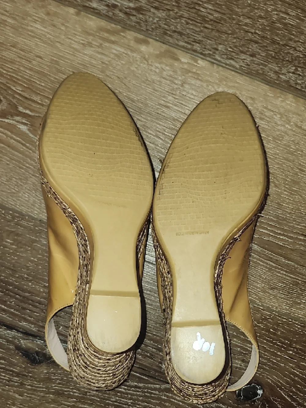 Stuart Weitzman Nude Peep Toe Patent Leather Espadrille Wedge Slingbacks Luxury